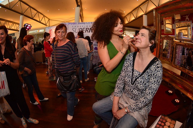 Supernova: Večer super popusta 17. svibnja 2014. Foto: Iva Perinčić Supernova: Večer super popusta 17. svibnja 2014. Foto: Iva Perinčić