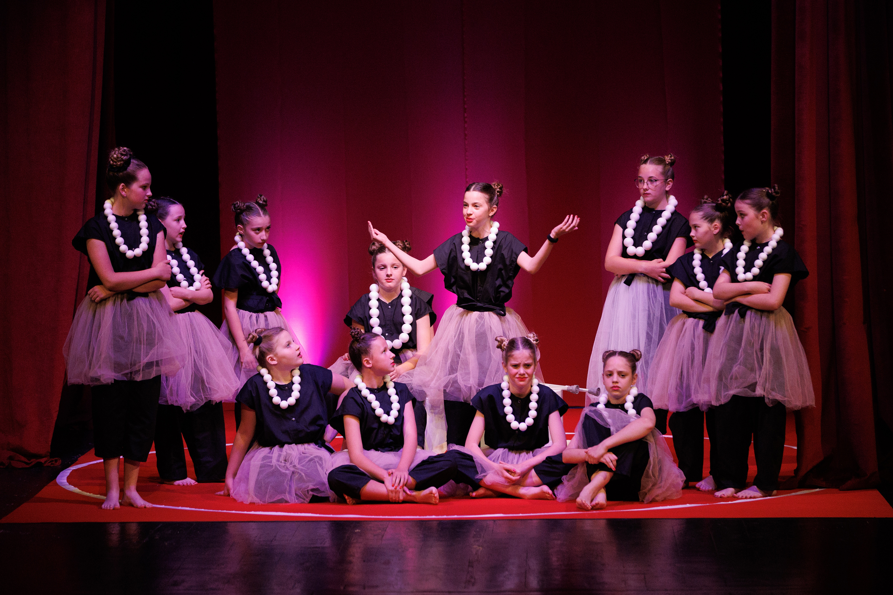 Igrajmo se: Zabranjeno mlađima od 15 strana A