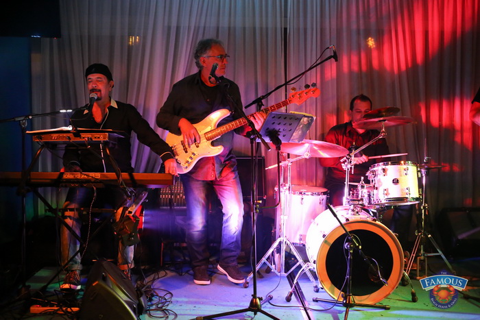 Friday Night Live: Cotton Club @ Famous Beach Bar & Grill 21. listopada 2016. Friday Night Live: Cotton Club @ Famous Beach Bar & Grill 21. listopada 2016.