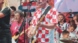 Zadar priredio čudesan doček svojim Vatrenim herojima (1)