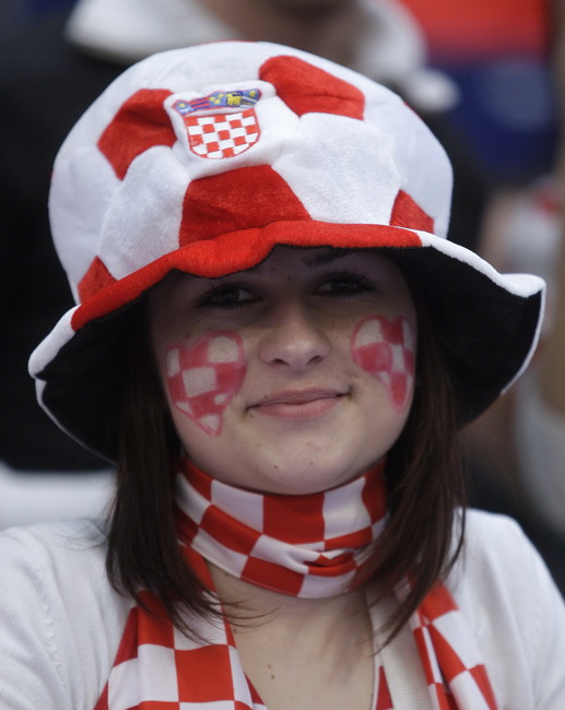Graz, 210110.
EURO 2010 u rukometu. 
Trece kolo skupine A. Utakmica Hrvatska – Rusija.
Na fotografiji: Navijaci u dvorani.
Foto: Nenad Dugi / Cropix