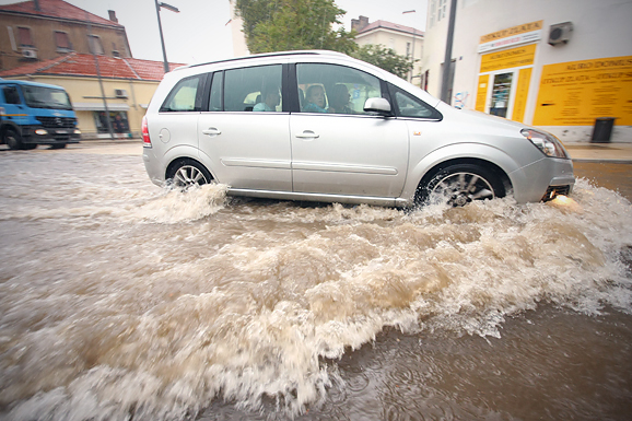 Poplavljena Relja 1. rujna 2012. (foto:Saša Čuka) Poplavljena Relja 1. rujna 2012. (foto:Saša Čuka)