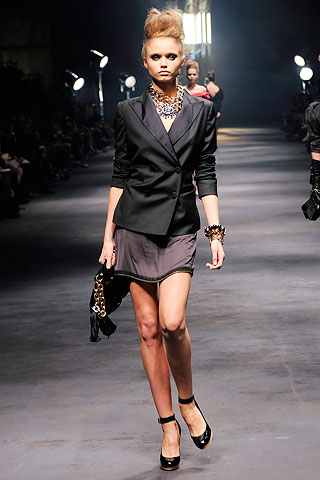 Lanvin proljeće/ljeto 2010. (Moda.hr)