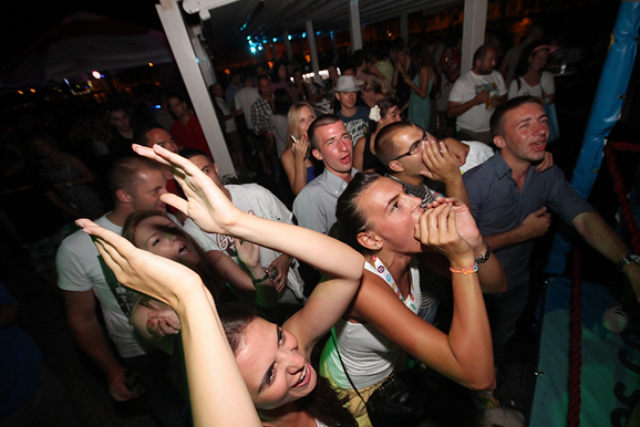 Maraschino bar : iPlay Battles (foto:Saša Čuka)