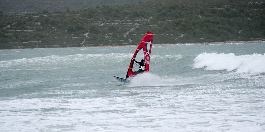 Windsurfing, kite surfing, jedrenje na vjetru, klub Bibinje Windsurfing, kite surfing, jedrenje na vjetru, klub Bibinje