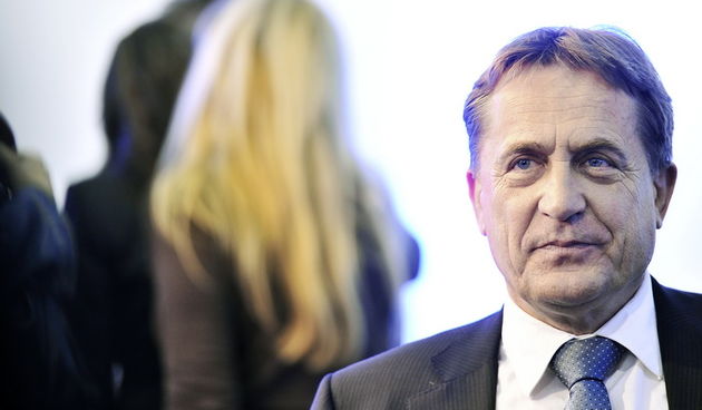 Zagreb, 041211.
Parlamentarni izbori 2011.
Pracenje izbornih rezultata u izbornom stozeru HDZ-a, u Hrvatskom drustvu likovnih umjetnika.
Na slici: Bozidar Kalmeta.
Foto: Boris Kovacev / CROPIX