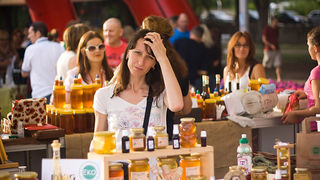 “Kupujmo hrvatsko” i “Vrijedne ruke” (foto:Saša Čuka) “Kupujmo hrvatsko” i “Vrijedne ruke” (foto:Saša Čuka)