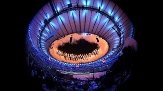 Rio de Janeiro: Ceremonija svečanog otvaranja Olimpijskih igara. Vatromet na Maracani. Photo: Igor Kralj/PIXSELL Rio de Janeiro: Ceremonija svečanog otvaranja Olimpijskih igara. Vatromet na Maracani. Photo: Igor Kralj/PIXSELL