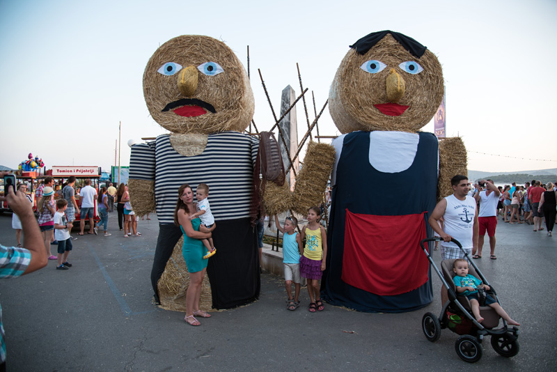 Dvadeset tisuća posjetitelja na Biogradskoj noći, foto: Vinko Pešić Dvadeset tisuća posjetitelja na Biogradskoj noći, foto: Vinko Pešić
