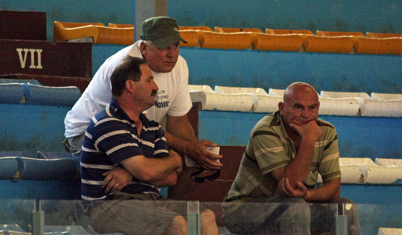 Image 1152647 (auto) Image 1152647 (auto)