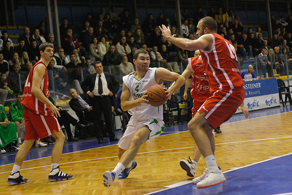 KK Borik-Puntamika – KK Svjetlost 67-75 (foto:Saša Čuka) KK Borik-Puntamika – KK Svjetlost 67-75 (foto:Saša Čuka)