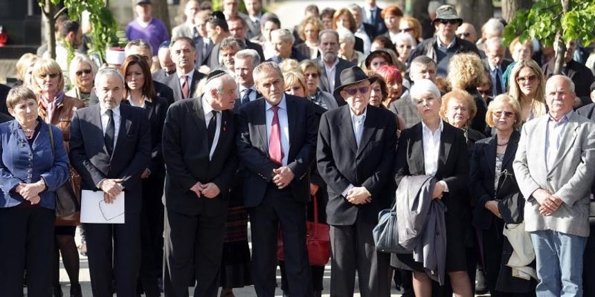 Jom Hašoa. Ognjen Kraus, Aleksandar Tolnauer, Milan Bandic, Branko Lustig, Jadranka Kosor. Photo: Goran Stanzl/PIXSELL