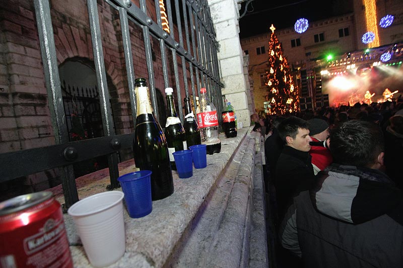 Doček Nove 2009. na Narodnom trgu (foto: Marin Gospić)