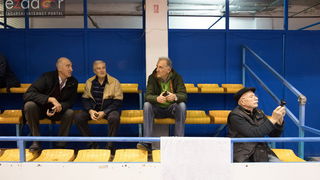 Fešta u povodu 80. rođendana Pina Giergie: Vetarani KK Zadar – Veterani KK Olimpija Fešta u povodu 80. rođendana Pina Giergie: Vetarani KK Zadar – Veterani KK Olimpija