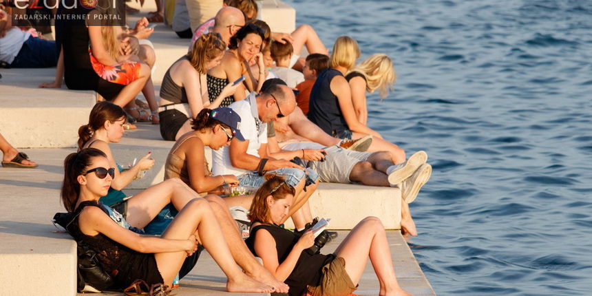 Večernji đir po gradu 27. lipnja 3027.