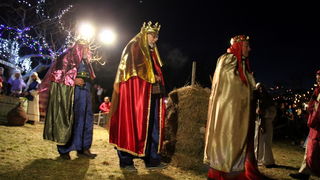 U Diklu kod bunara upriličene žive jaslice U Diklu kod bunara upriličene žive jaslice