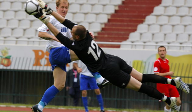 Split, 220409.
Nogometna utakmica 27.kola T-com 1.HNL NK Hajduk – NK Croatia Sesvete.
Na fotografiji: Senijad Ibricic (Hajduk) i Marko Simic (Croatia).
Foto: Ante Cizmic / CROPIX