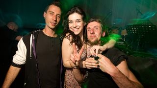 Nakon Porina, Goran Bare i Majke održali su slavljenički koncert u prepunoj Stereo dvorani u Rijeci.