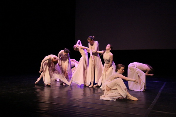 HNK Zadar: 5. Zadarski plesni festival u organizaciji Plesne udruge Gesta okupio je više od 260 plesača HNK Zadar: 5. Zadarski plesni festival u organizaciji Plesne udruge Gesta okupio je više od 260 plesača