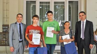Zamjenik župana primio nagrađene učenike Zamjenik župana primio nagrađene učenike