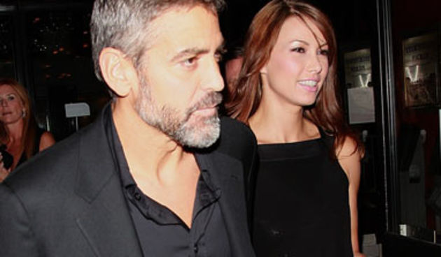 George Clooney i Sarah Larson (Foto: media.canada.com)