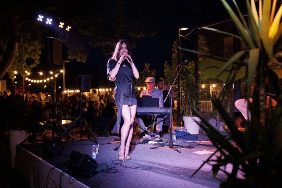 Fish & Jazz na Muraju: Uršula Najev i Black Coffee