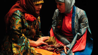 Zadar, 23.02.2012. snimio: Nenad Marčev
Gradsko kazalište Marina Držića Dubrovnik
Milan Ogrizović
HASANAGINICA
redatelj: Ivan Leo Lemo
Igraju: Jasna Jukić, Vladimir Posavec, Slavko Juraga, Milka Podrug Kokotović, Izmira Brautović, Lana Helena Hul Zadar, 23.02.2012. snimio: Nenad Marčev
Gradsko kazalište Marina Držića Dubrovnik
Milan Ogrizović
HASANAGINICA
redatelj: Ivan Leo Lemo
Igraju: Jasna Jukić, Vladimir Posavec, Slavko Juraga, Milka Podrug Kokotović, Izmira Brautović, Lana Helena Hul