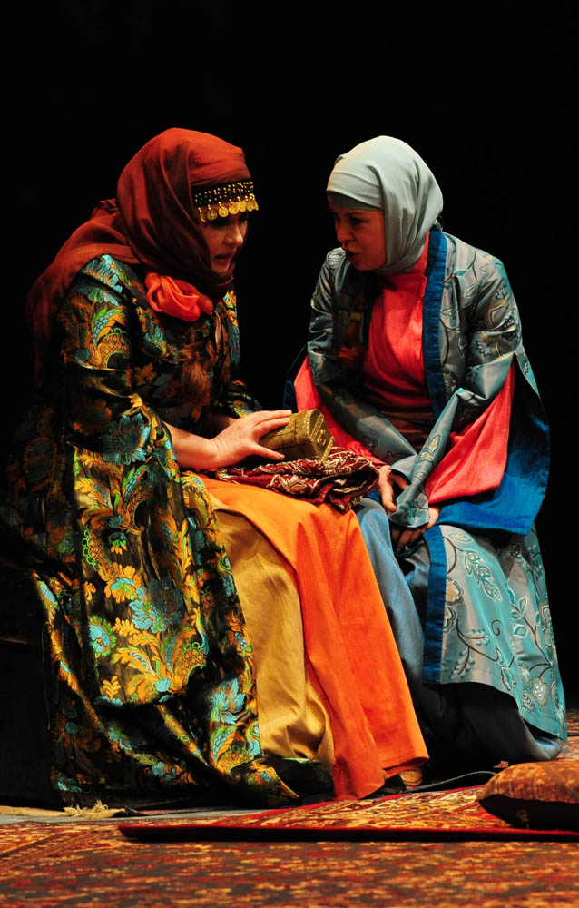 Zadar, 23.02.2012. snimio: Nenad Marčev
Gradsko kazalište Marina Držića Dubrovnik
Milan Ogrizović
HASANAGINICA
redatelj: Ivan Leo Lemo
Igraju: Jasna Jukić, Vladimir Posavec, Slavko Juraga, Milka Podrug Kokotović, Izmira Brautović, Lana Helena Hul Zadar, 23.02.2012. snimio: Nenad Marčev
Gradsko kazalište Marina Držića Dubrovnik
Milan Ogrizović
HASANAGINICA
redatelj: Ivan Leo Lemo
Igraju: Jasna Jukić, Vladimir Posavec, Slavko Juraga, Milka Podrug Kokotović, Izmira Brautović, Lana Helena Hul