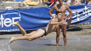 Split, 120611.
Na splitskim Bacvicama odrzano je 7. Prvenstvo svita u piciginu. Naslov pobjednika drugu godinu za redom osvojila je ekipa A1.
Foto: Ante Cizmic / CROPIX Split, 120611.
Na splitskim Bacvicama odrzano je 7. Prvenstvo svita u piciginu. Naslov pobjednika drugu godinu za redom osvojila je ekipa A1.
Foto: Ante Cizmic / CROPIX