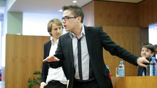 Luki Modriću u dječjoj bolnici u Klaićevoj uručena nagrada nogometaša godine, Photo: Petar Glebov/PIXSELL Luki Modriću u dječjoj bolnici u Klaićevoj uručena nagrada nogometaša godine, Photo: Petar Glebov/PIXSELL