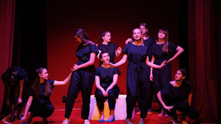 Igrajmo se: Zabranjeno mlađima od 15 strana A