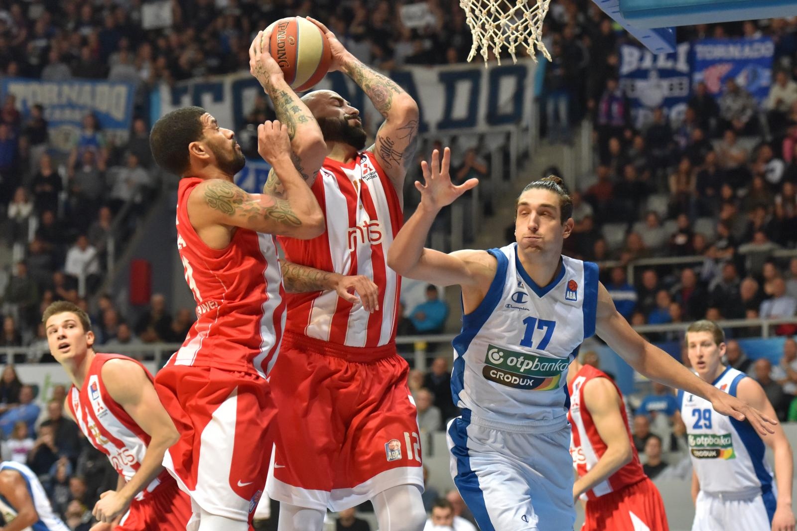 ABA liga, 9. kolo: KK Zadar – KK Crvena Zvezda 76-88 ABA liga, 9. kolo: KK Zadar – KK Crvena Zvezda 76-88