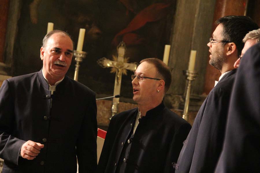 Klapski božićni koncert u crkvi sv. Frane ; foto Iva Perinčić Klapski božićni koncert u crkvi sv. Frane ; foto Iva Perinčić