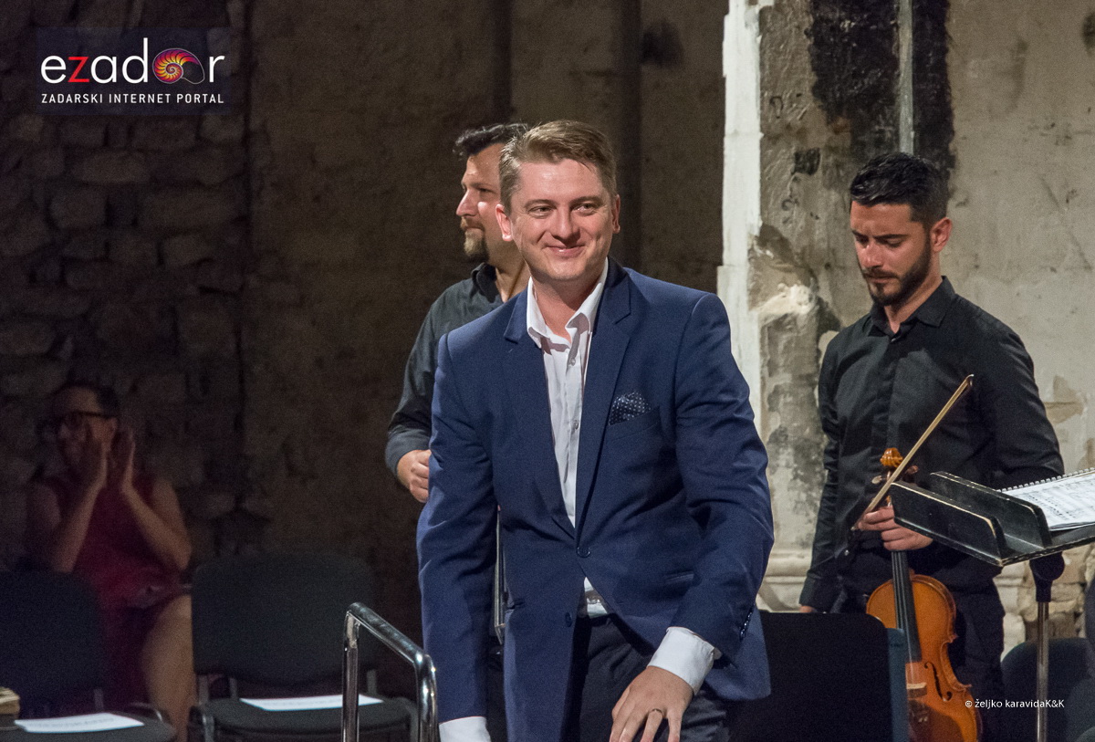 59. Glazbene večeri u sv. Donatu: Orkestar Epoque i gitarist Krešimir Bedek @ Crkva sv. Nikole