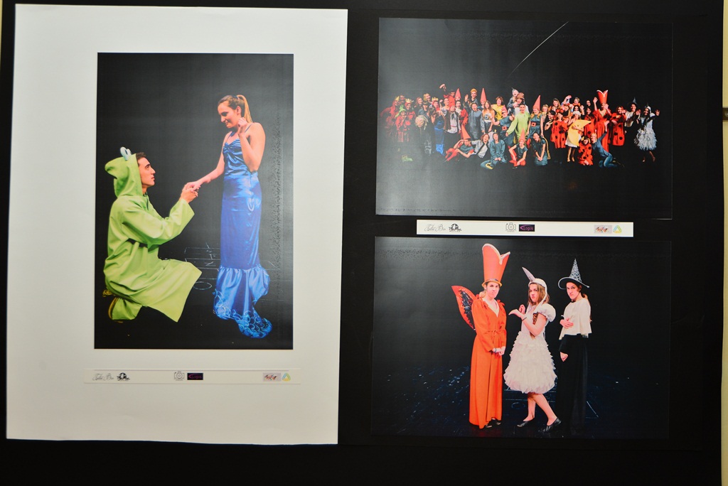 U MO Stanovi upriličeno je svečano otvorenje izložbe fotografija “Igrajmo se” autorice Ive Perinčić U MO Stanovi upriličeno je svečano otvorenje izložbe fotografija “Igrajmo se” autorice Ive Perinčić