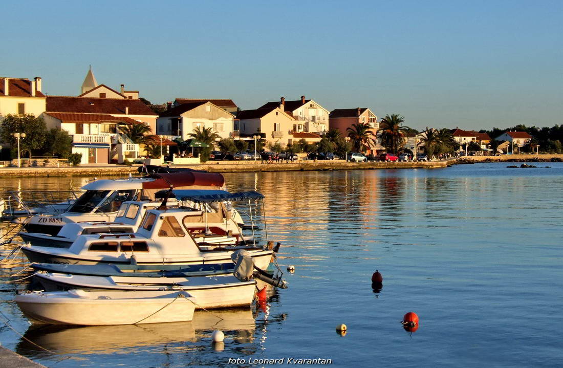 Malo Sukošana, pa Pakoštana, pa Puntaskale…, foto: Leonard Kvarantan