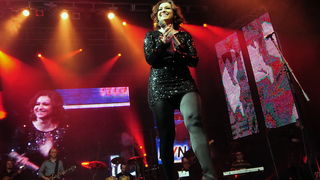 Skoplje, 240110.
Humanitarni koncert odrzan u Skoplju na kome su izvodjaci premijerno pjevali pjesme koje je komponirao Tose Proeski.
Na fotografiji: Nina Badric.
Foto: Maja Zlatevska / CROPIX Skoplje, 240110.
Humanitarni koncert odrzan u Skoplju na kome su izvodjaci premijerno pjevali pjesme koje je komponirao Tose Proeski.
Na fotografiji: Nina Badric.
Foto: Maja Zlatevska / CROPIX