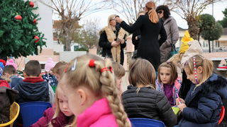 Sveti Nikola darivao mališane na Viru, Krampus bez posla Sveti Nikola darivao mališane na Viru, Krampus bez posla