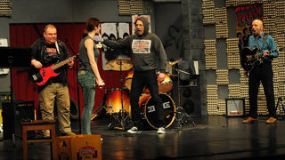 Zadar, 13.3.2014. snimio: Nenad Marčev 
Borivoj Radaković 
GRUPA 
redatelj: Mario Kovač 
igraju: Sreten Mokrović, Ranko Zidarić, 
Ivica Zadro i Iva Visković 
Kazalište KNAP (Kazalište na Peščenici) 
Dvorana HNK Zadar