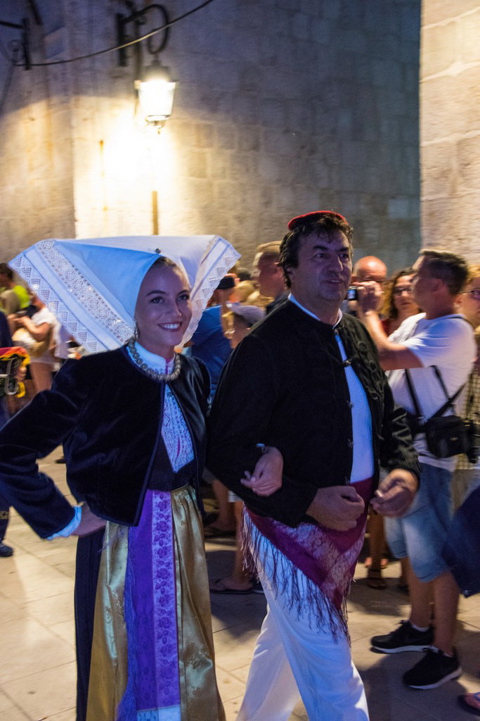 Paški ljetni karneval 2017 – maškarana povorka