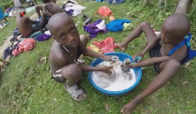 Filip Kalinić: djeca u Ugandi