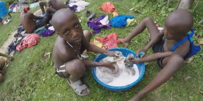 Filip Kalinić: djeca u Ugandi