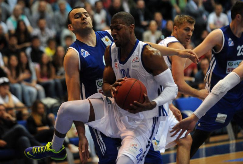 KC Drazen Petrovic, Zagreb – A1 Liga za prvaka, prva utakmica finala doigravanja. KK Cibona – KK Zadar. Photo: Danijel Kasap/PIXSELL KC Drazen Petrovic, Zagreb – A1 Liga za prvaka, prva utakmica finala doigravanja. KK Cibona – KK Zadar. Photo: Danijel Kasap/PIXSELL