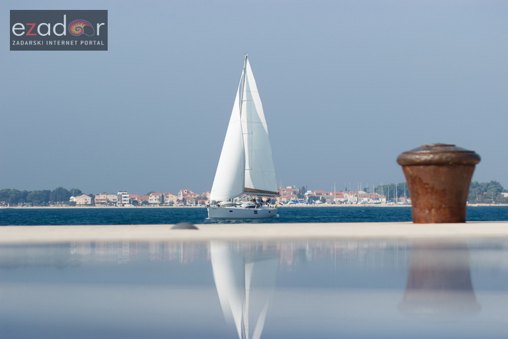 Đir po gradu, petak 13. listopada 2017. Jedrilica