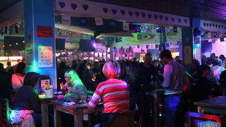 Friday Night Live: Cotton Club @ Famous Beach Bar & Grill 21. listopada 2016. Friday Night Live: Cotton Club @ Famous Beach Bar & Grill 21. listopada 2016.