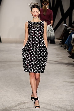 Jason Wu: Jesen/zima 2009. (Cromoda.com) Jason Wu: Jesen/zima 2009. (Cromoda.com)