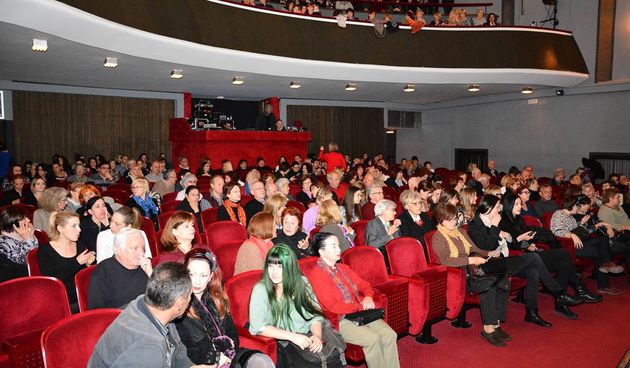 Predstava “Njuške” u HNK Zadar, foto: Iva Perinčić