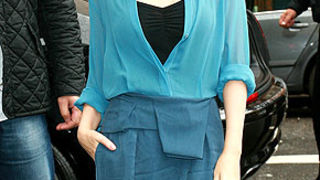 Vrlo zguzvana Kylie Minogue