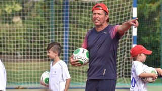 Nogometna zvijezda Lothar Matthaus na Punta Skali učio djecu nogometu