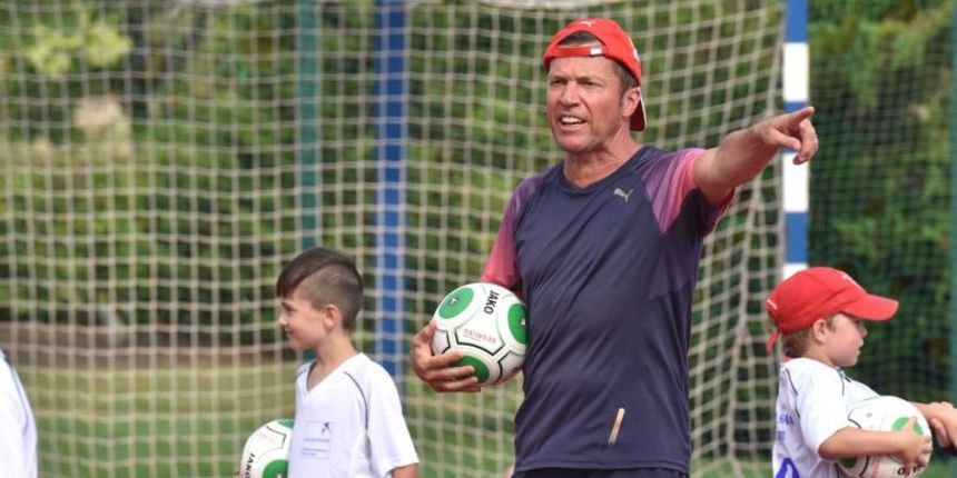 Nogometna zvijezda Lothar Matthaus na Punta Skali učio djecu nogometu